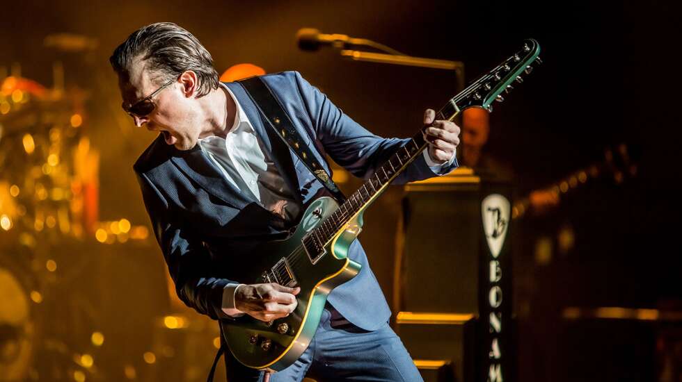 Joe Bonamassa spielt Gitarre bei einer Live-Show