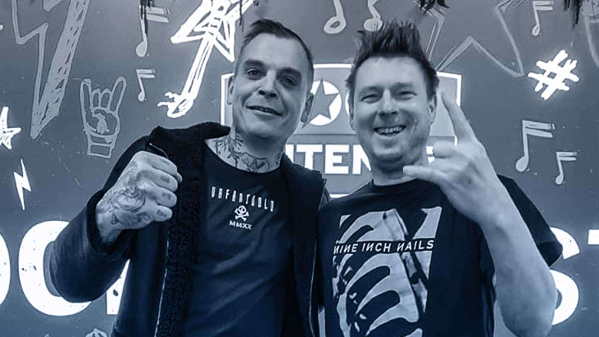 Frei.Wild Frontmann Philipp Burger und ROCK ANTENNE Musikchef Thomas Moser im ROCK ANTENNE Funkhaus