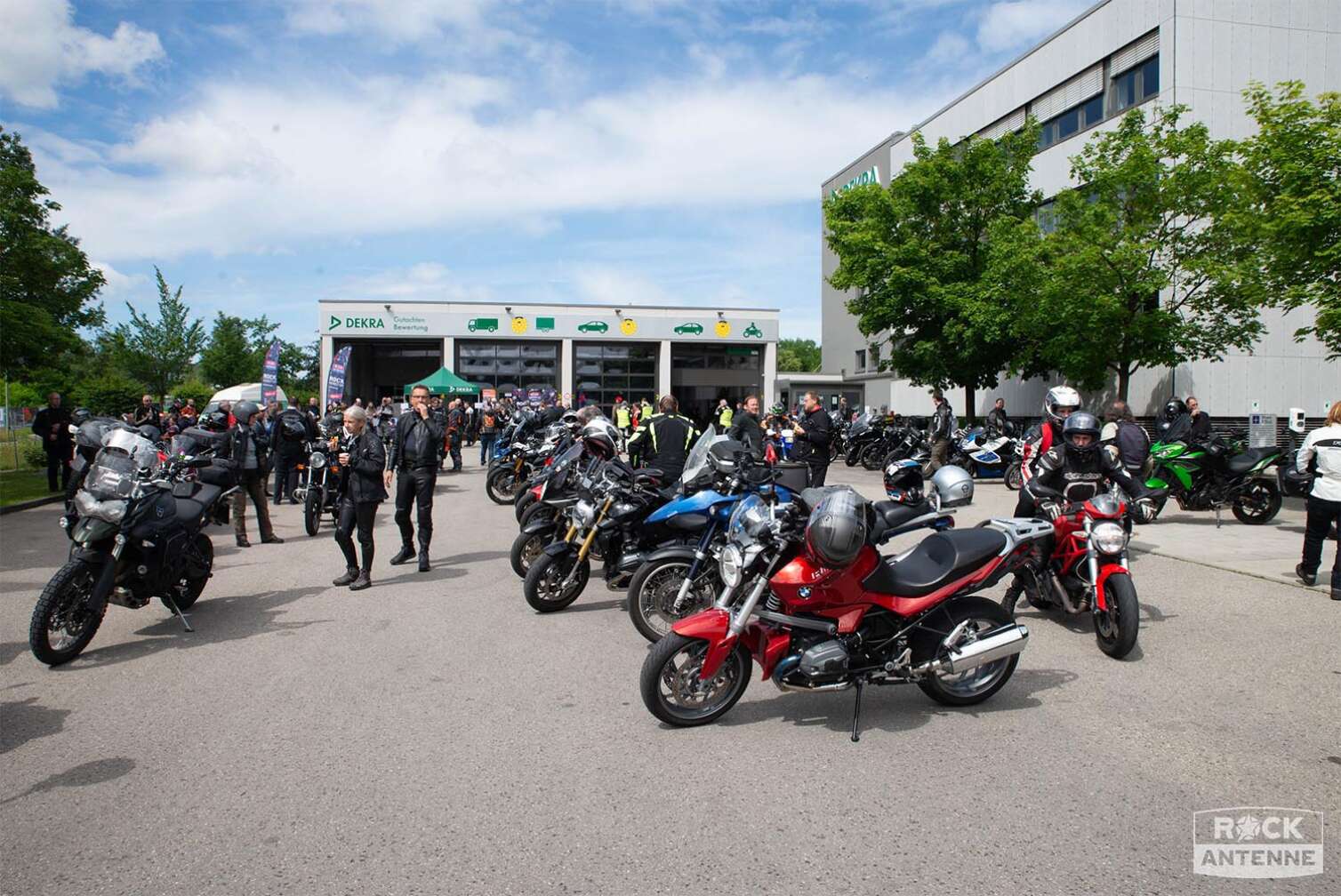 Foto von der ROCK ANTENNE Motorradtour 2024 - Eindrücke von der Tour auf der Straße