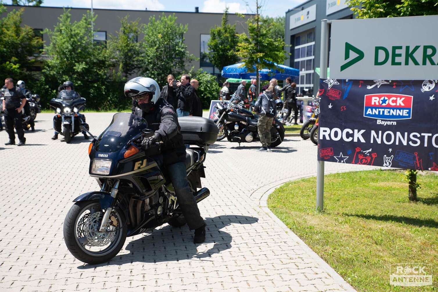 Foto von der ROCK ANTENNE Motorradtour 2024 - Eindrücke von der Tour auf der Straße