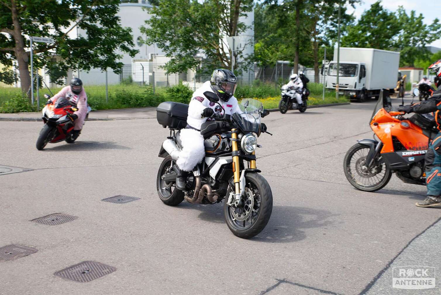 Foto von der ROCK ANTENNE Motorradtour 2024 - Eindrücke von den Motorrädern der Teilnehmer