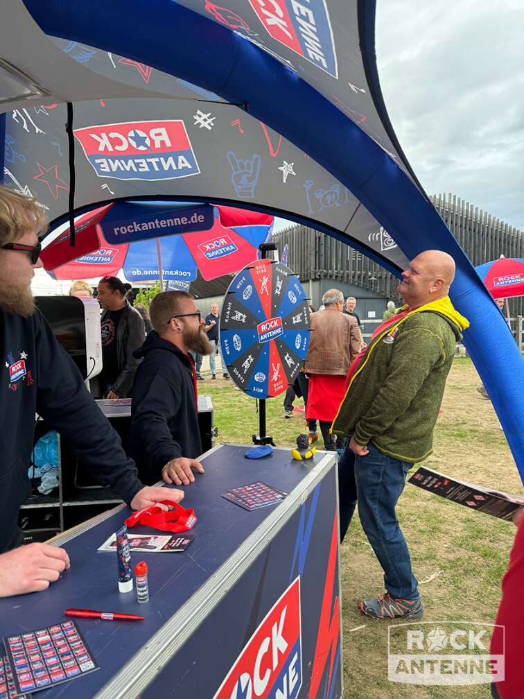 Eindrücke vom ROCK ANTENNE Stand beim ROCK ANTENNE Open Air Am Showpalast 2024